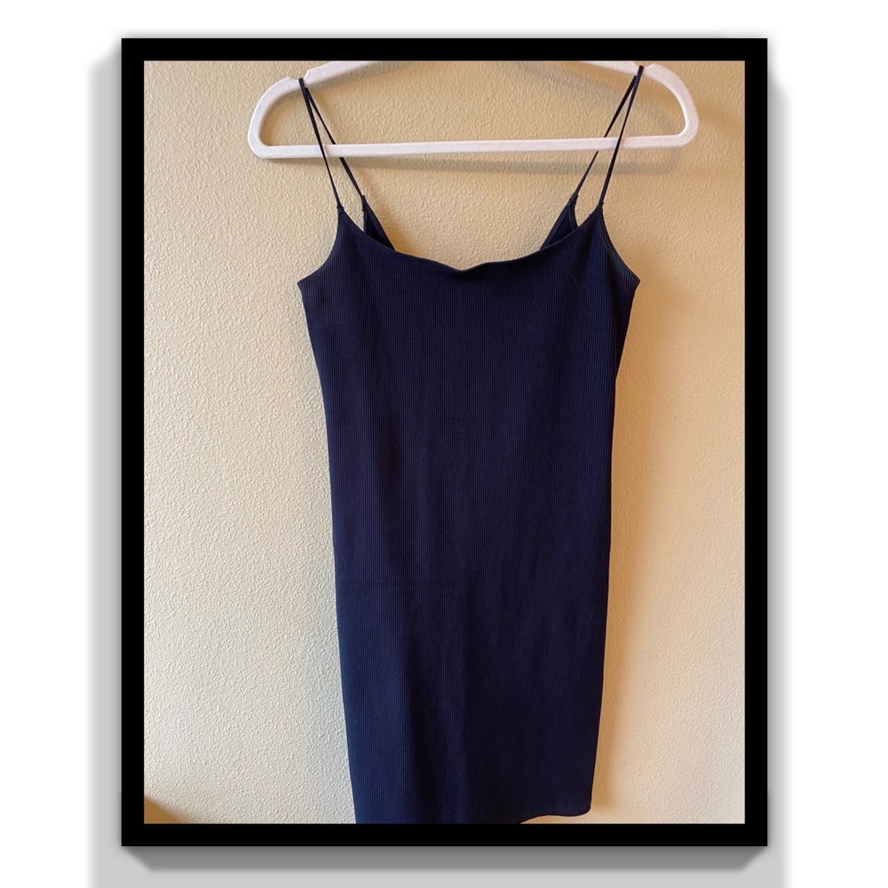 Fitted ribbed black mini dress